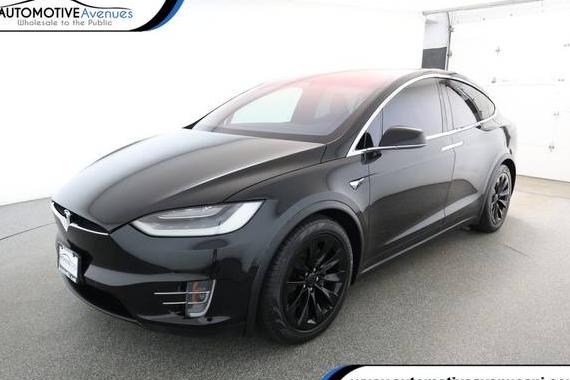 TESLA MODEL X 2017 5YJXCBE20HF054097 image